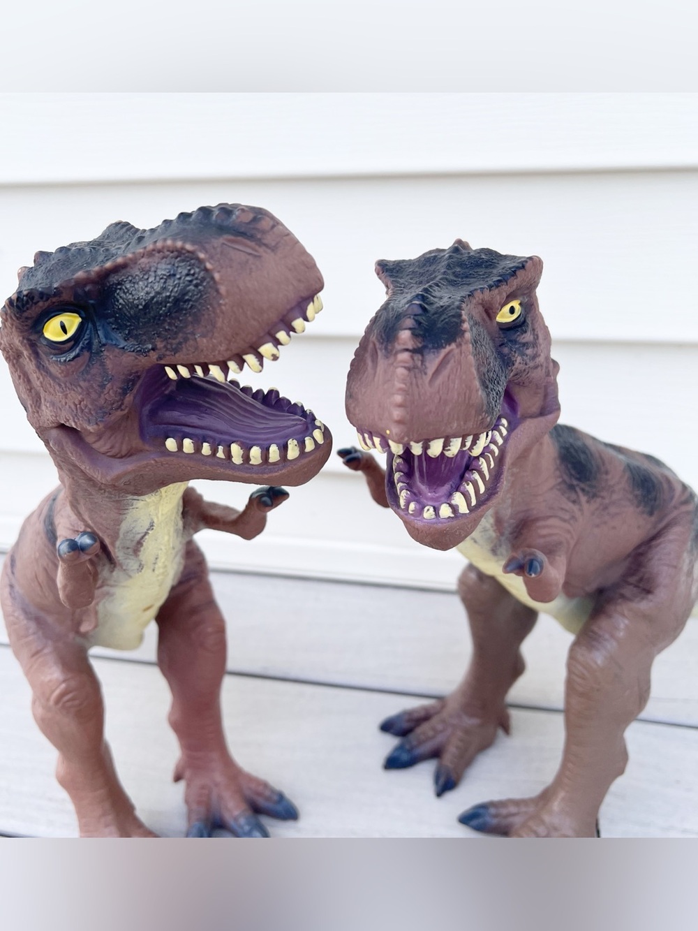 Tyrannosaurus 2011 Pair of Soft Rubber T-Rex Brown Dinosaurs Toys R Us 20”